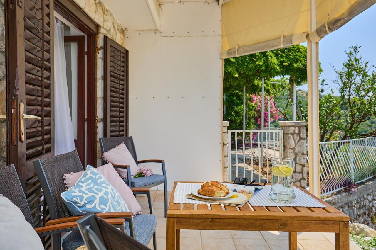 Sunset Oasis Apartment ดูบรอฟนิก ภายนอก รูปภาพ